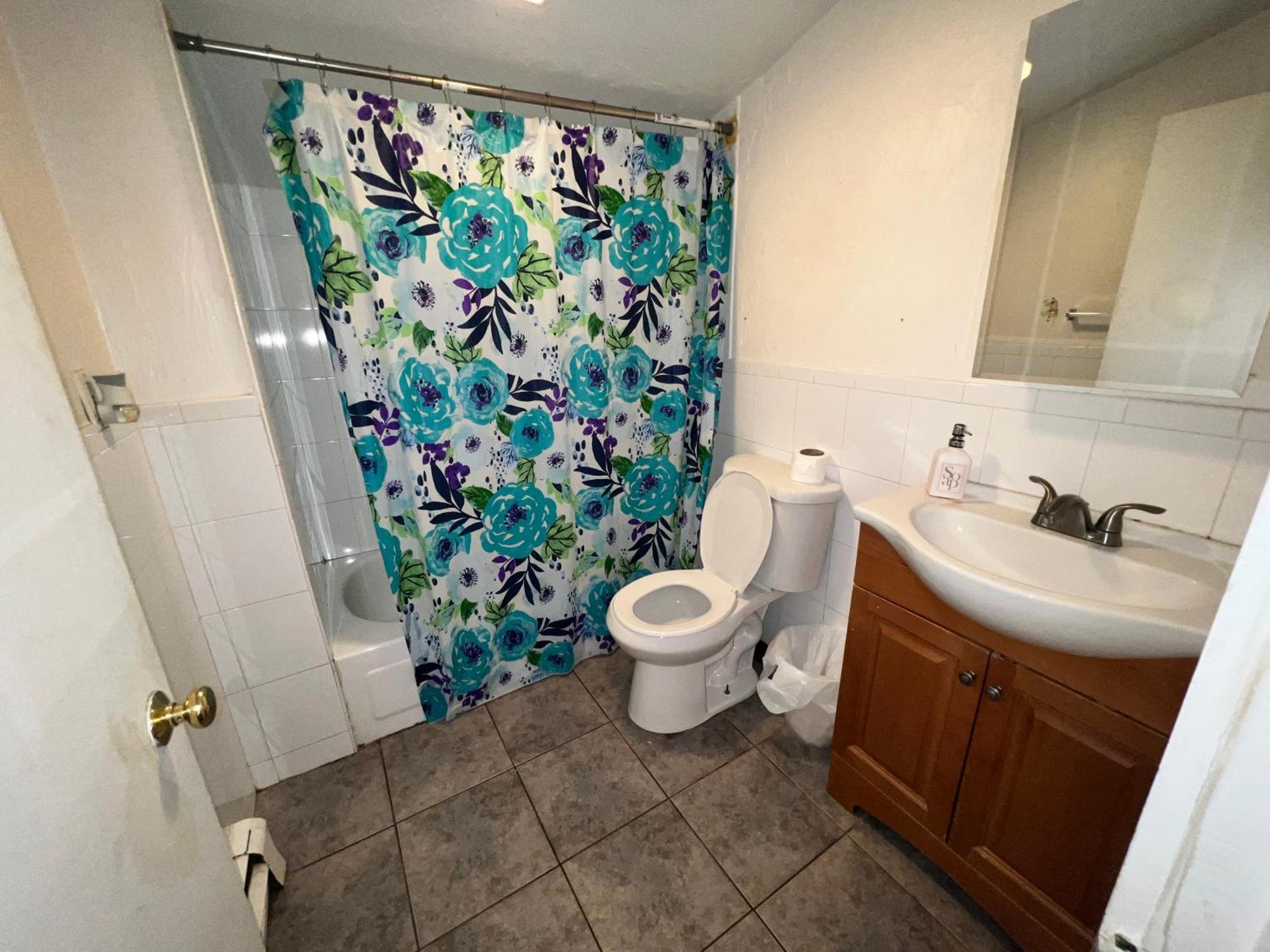 Private Bedroom Near Boston Exterior foto
